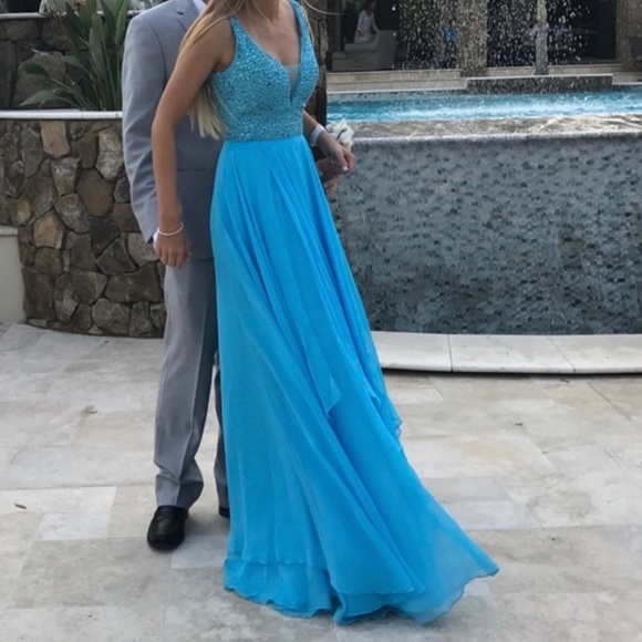Sherri Hill Dresses & Skirts - Used condition Sherri Hill 50801 Prom Evening Dress Blue Beaded Full Skirt.